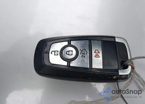 2018 Ford Mustang Ecoboost z USA, uszkodzony, nr VIN 1FA6P8TH2J5168948